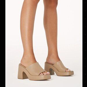 Leslie Clay Platform Mule